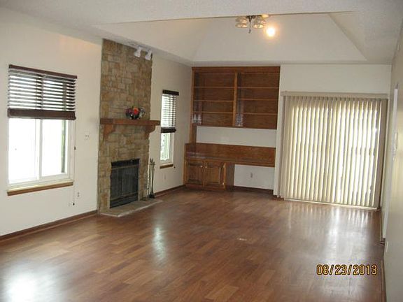 3rd image of 303 E Partridge Ave Unit I