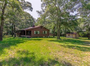 8388 Hickory Rd, Plantersville, TX 77363
