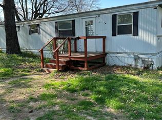 1611 Methodist St, Carlyle, IL 62231