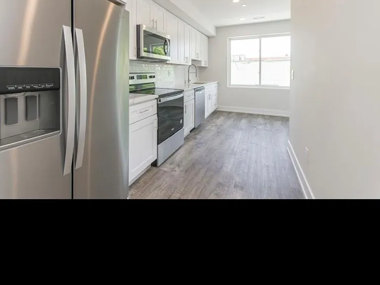 1829 E Sergeant St #4 — Photo 3