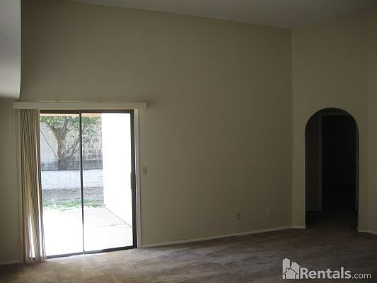 5th image of 1519 E Rosemonte Dr