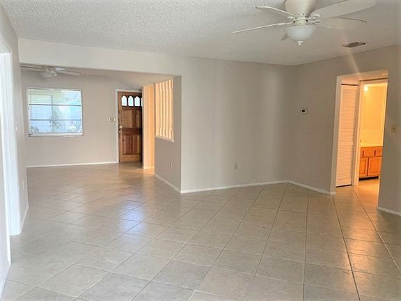3rd image of 1819 East Dr #1819