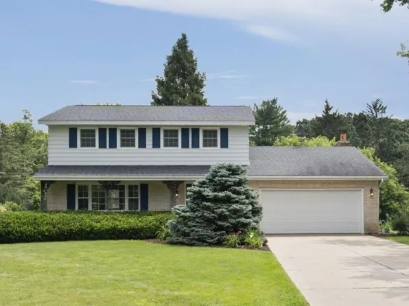 6316 Stonybrook Trce, Sun Prairie, WI 53590