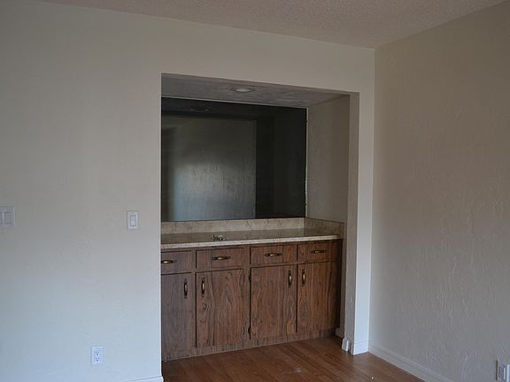 4th image of 437 N Halifax Ave #70