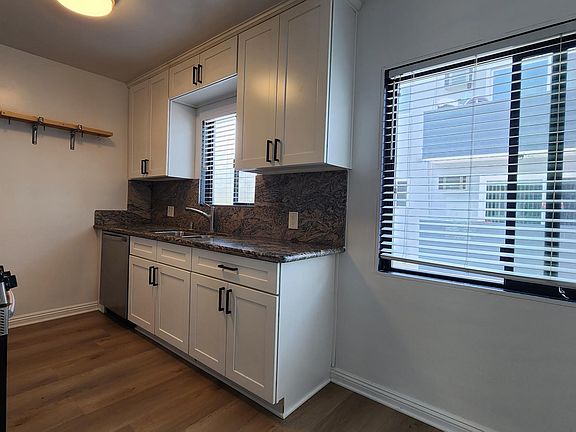 5th image of 8933 Cadillac Ave APT 3