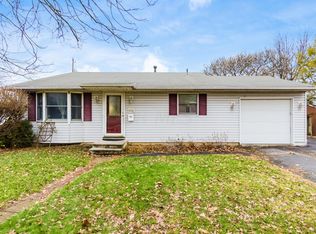 6022 Chesterton Sq E, Columbus, OH 43229