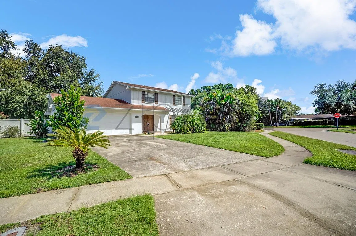 4 bed, 1756 sqft, $2,800 — Photo 1