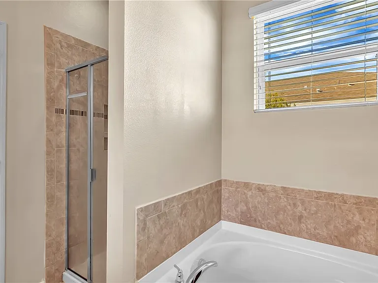 1340 Caddy Ct — Photo 7
