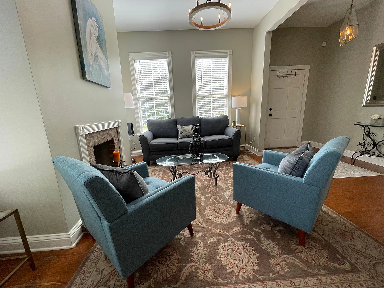 2 bed, 2.5 bath, 1224 sqft, $3,400 — Photo 2