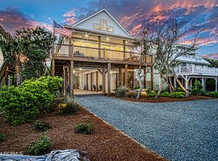 1021 S Shore Dr, Surf City, NC 28445