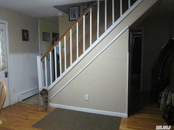 5th image of 29 Woodlawn Ave