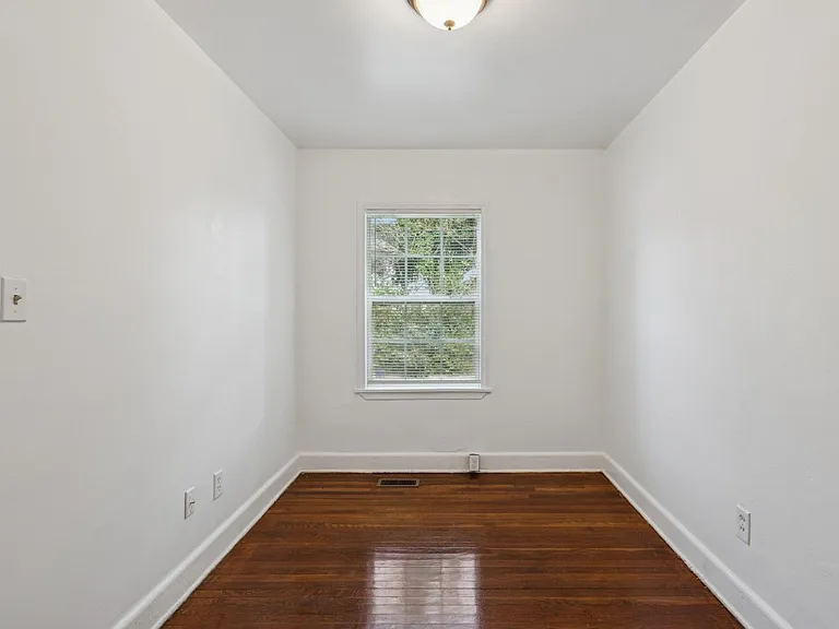 1152 Orcutt Ave — Photo 15