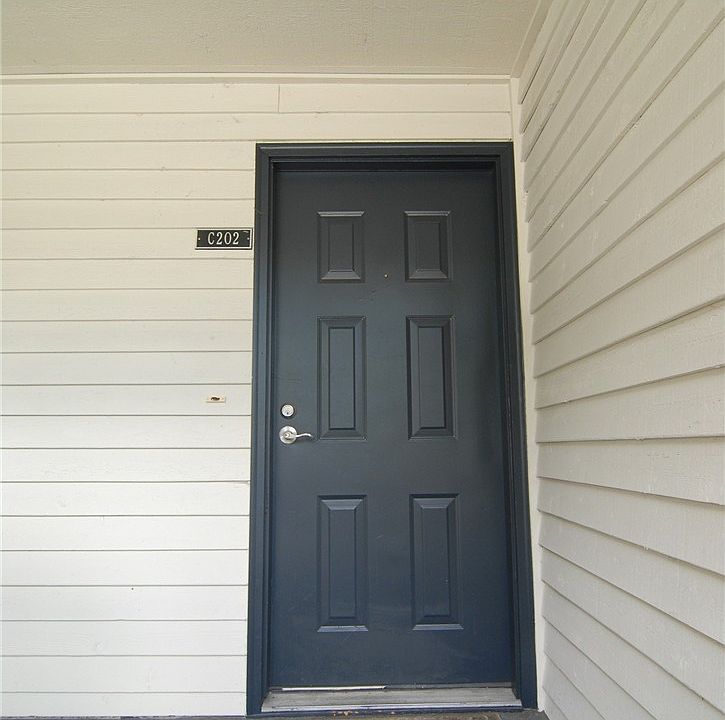 1st image of 12601 SE 41st Pl APT C202