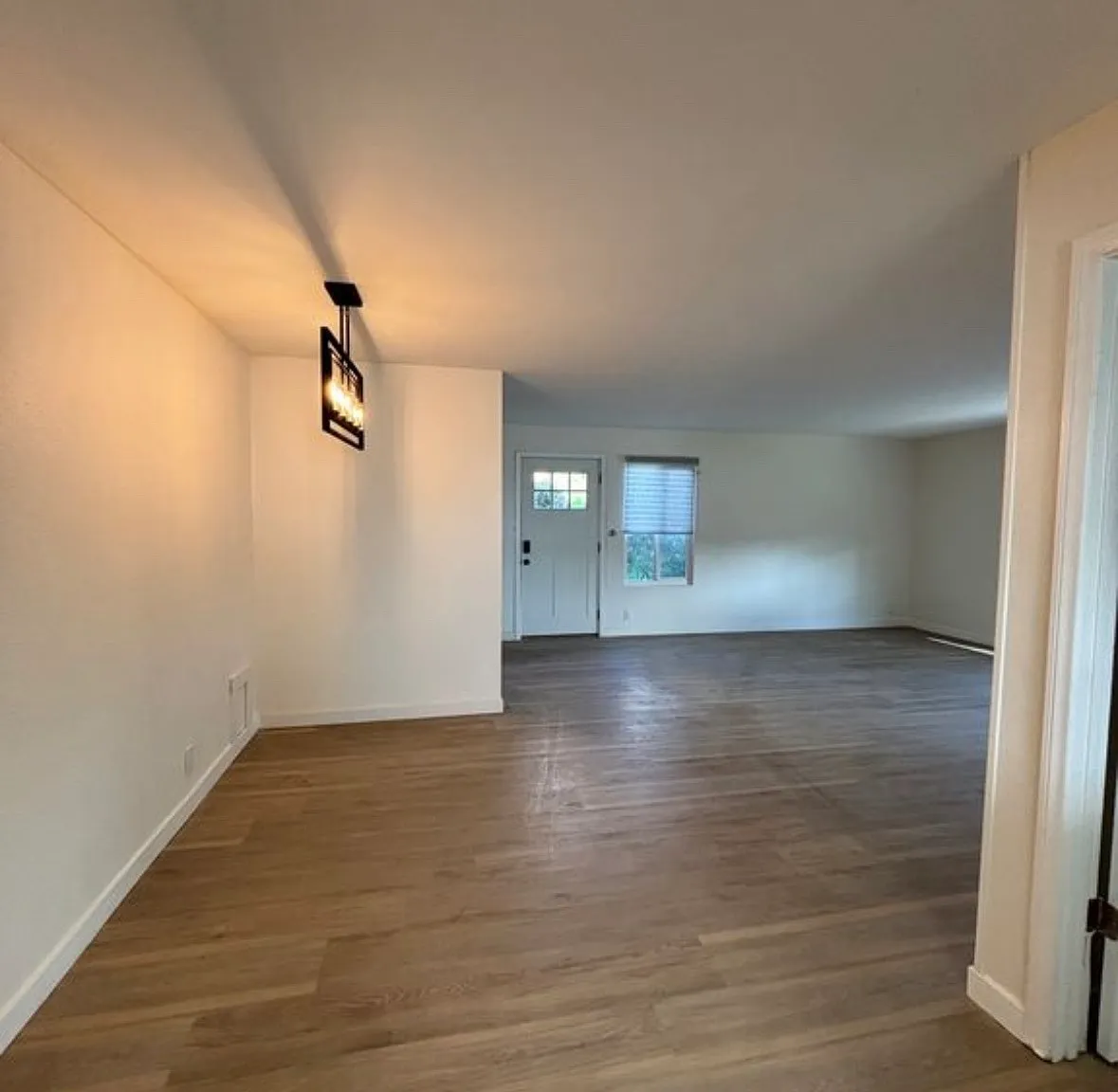 3 bed, 1350 sqft, $3,850 — Photo 4