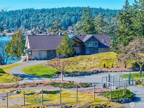 3rd image of 2155 Deer Harbor Road