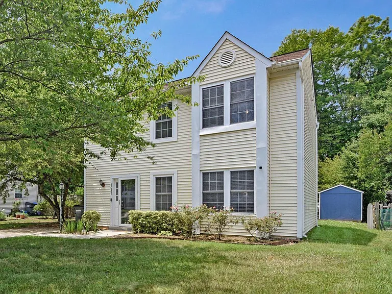 4037 Broadbill Cir — Photo 1