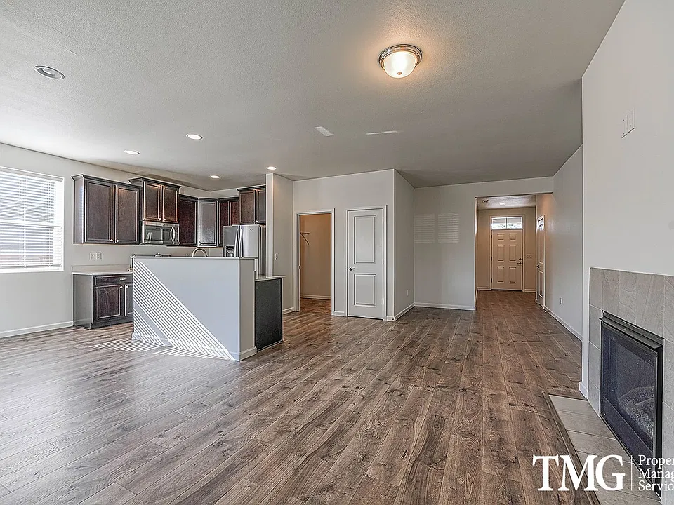 9203 NE 165th Ave