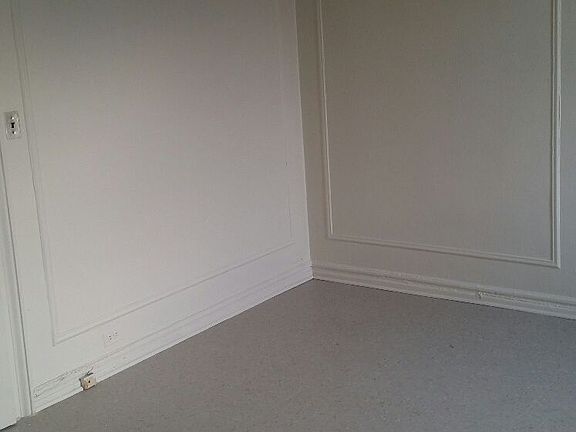 2nd image of 1349 Stratford Ave APT 6L