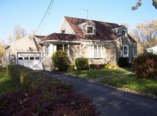 43 Holmes Pl, Fredonia, NY