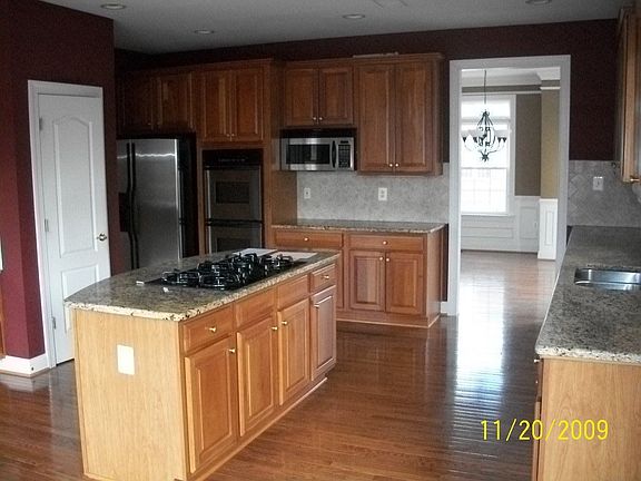 3rd image of 7613 Brittany Parc Ct