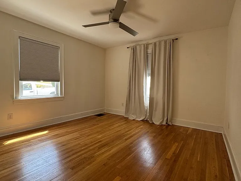 5120 Starkey Rd — Photo 10