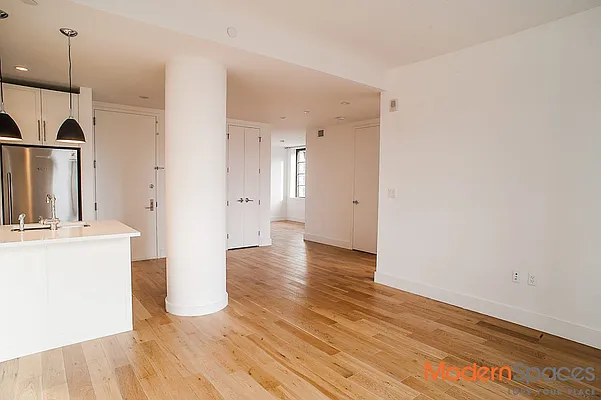 Rented by Modern Spaces | media 17