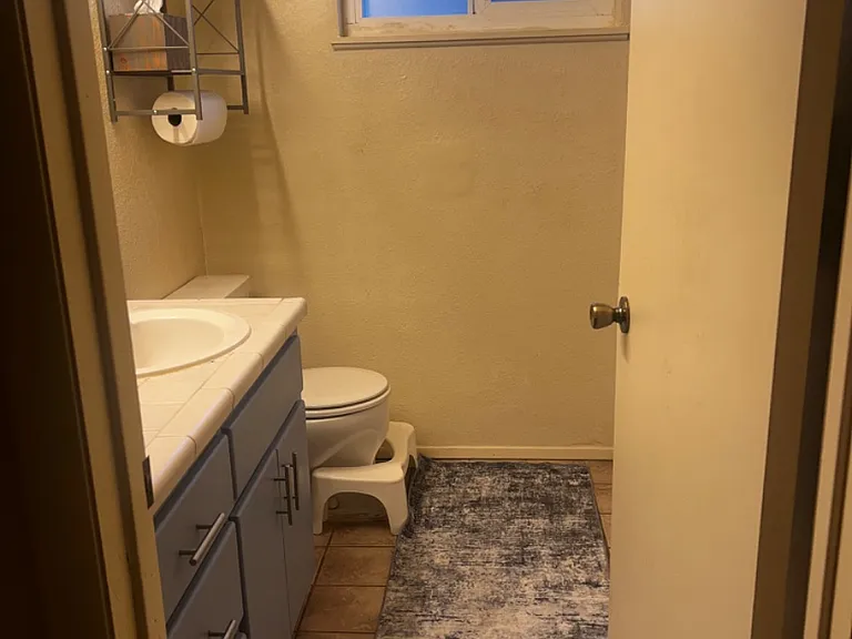 632 Crestmont Ave — Photo 4