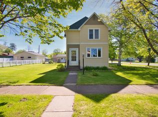 402 98th Ave W, Duluth, MN 55808