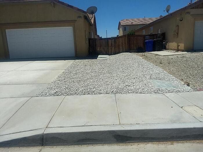 2nd image of 12461 Freeport Dr
