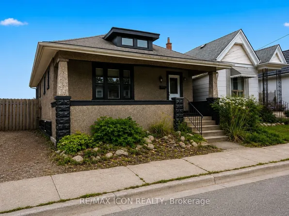31 Mount Pleasant Ave, London, ON N6H 1C8