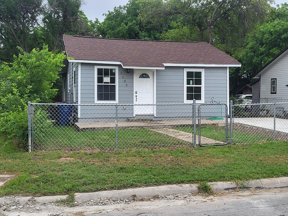 1st image of 1102 Vickers Ave