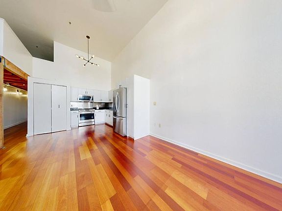 2nd image of 175 Bluxome St Unit 204