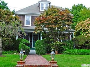 50 Avon Pl, Amityville, NY 11701