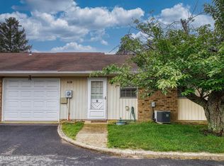 32C Yorkshire Court, Manchester, NJ 08759