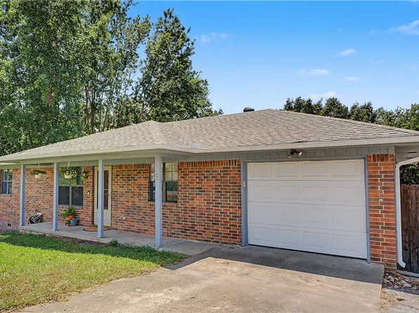 8 Dillow Ln, Bella Vista, AR 72714