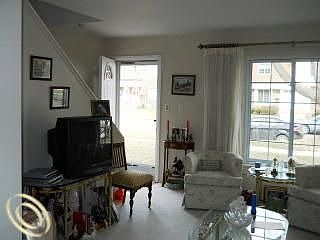 4th image of 23326 Edsel Ford Ct