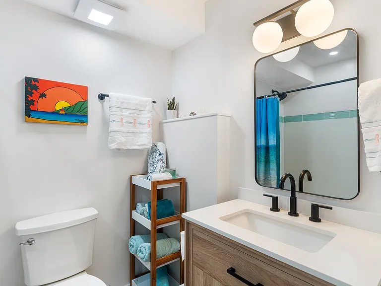204 Kapahulu Ave #303 — Photo 20
