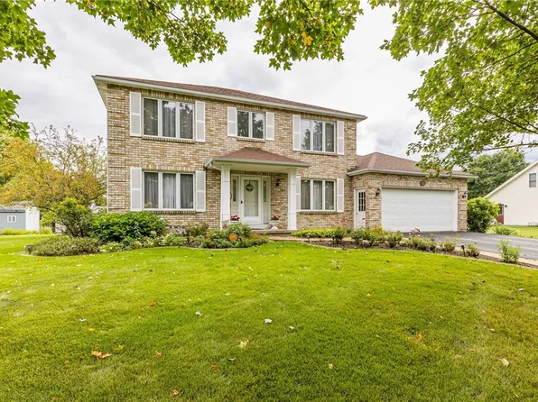 115 Queensland Dr, Spencerport, NY 14559