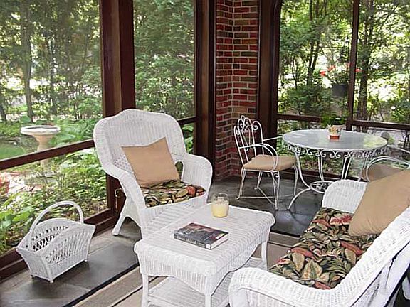 5th image of 2507 Middlesex Dr