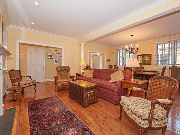 4th image of 47 Thornbrooke Dr