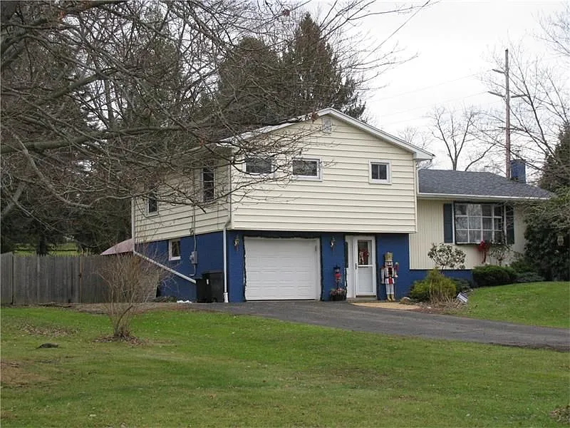 1 Hemlock Dr photo 1
