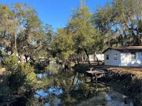 18600 NE 239th Ct #1-2-3, Fort Mc Coy, FL 32134