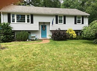 36 Shawsheen St, Tewksbury, MA 01876
