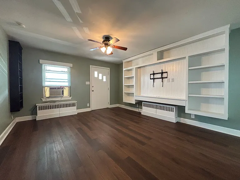 120 Prairie Ave — Photo 2