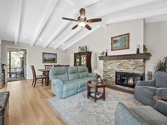 5th image of 3515 Northwood Dr NE