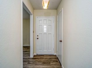 663 E Sample Ave, Fresno, CA 93710