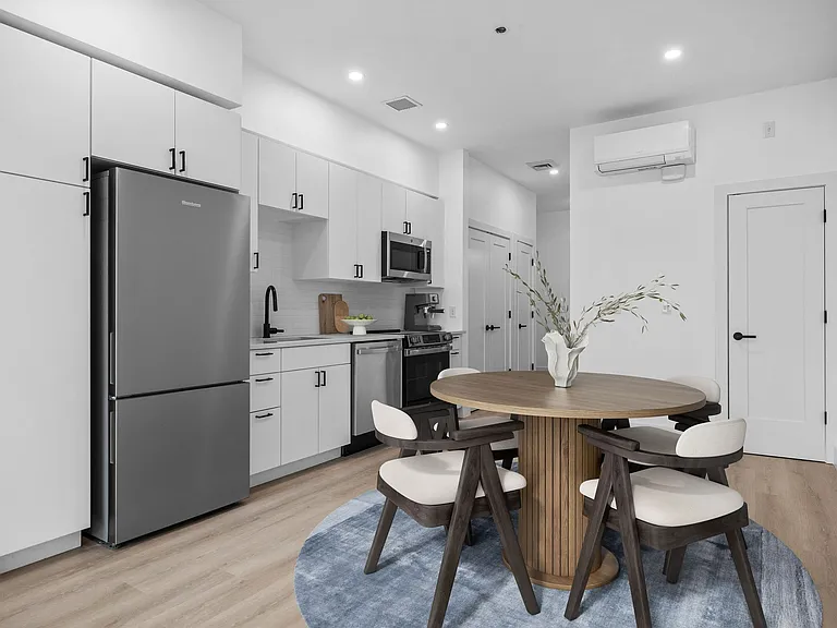 Verge Residences — Photo 18