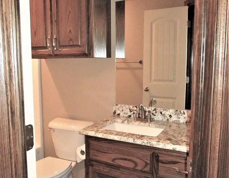 2107 Valley View Rd — Photo 30