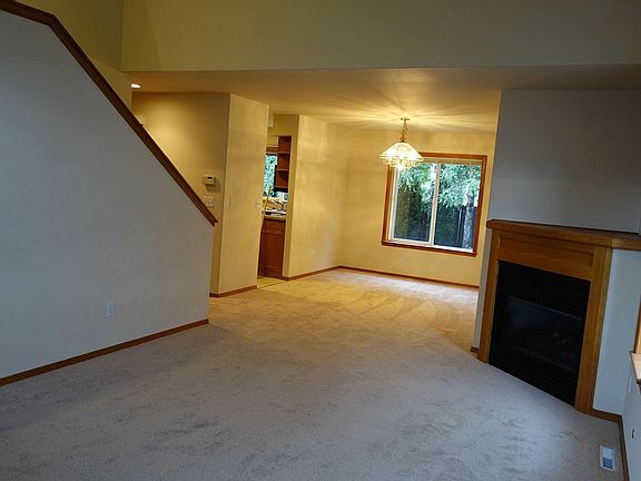 5th image of 7325 261st St NW