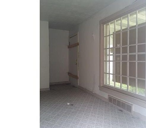 4th image of 345 E Florida Ave